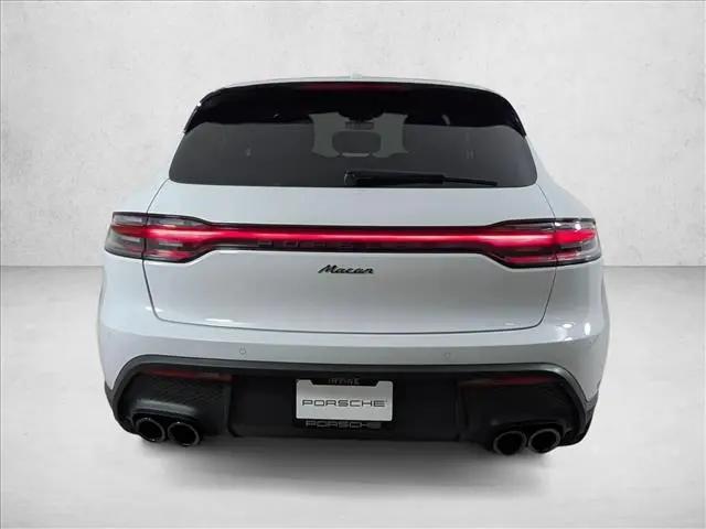2025 Porsche Macan T