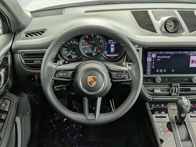 2025 Porsche Macan T