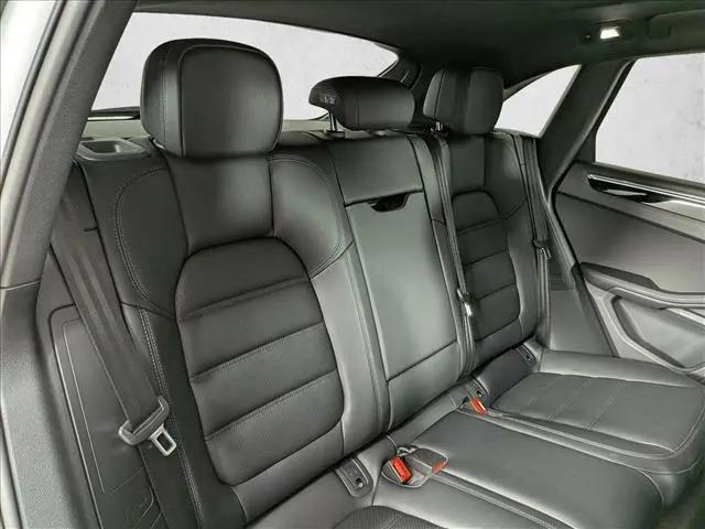 2025 Porsche Macan T