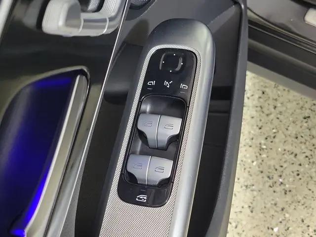 2024 Mercedes-Benz GLC SUV
