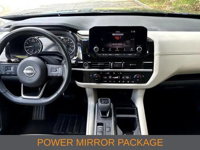 2022 Nissan Pathfinder SV 4WD