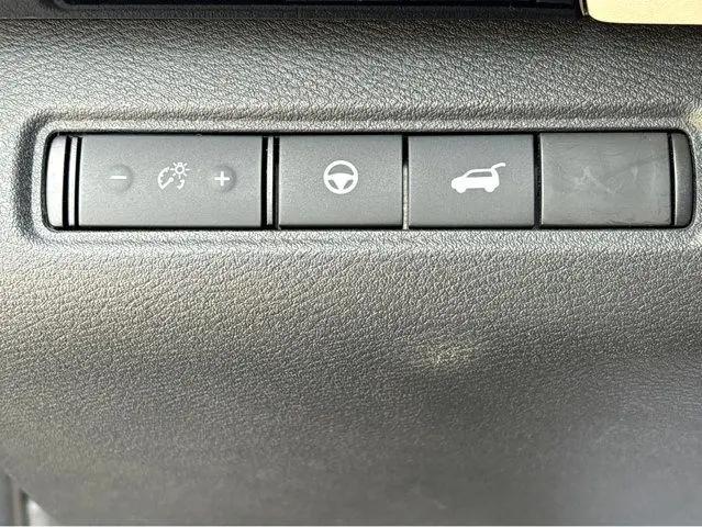 2022 Nissan Pathfinder SV 4WD