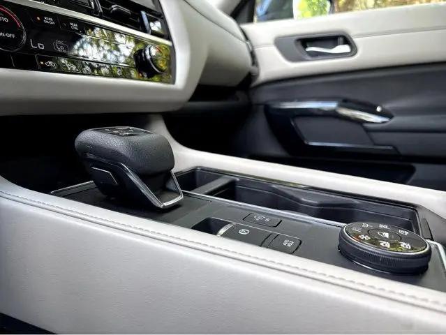 2022 Nissan Pathfinder SV 4WD