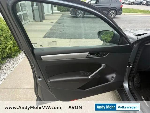 2022 Volkswagen Passat 2.0T SE