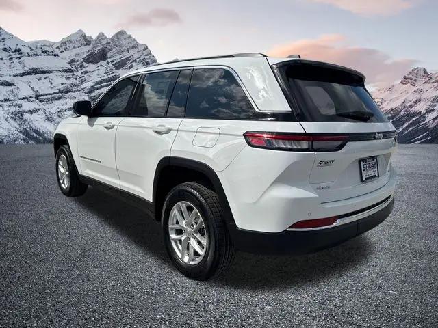 2026 Jeep Grand Cherokee Altitude 4x4