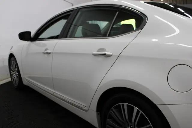 2016 Kia Cadenza Limited