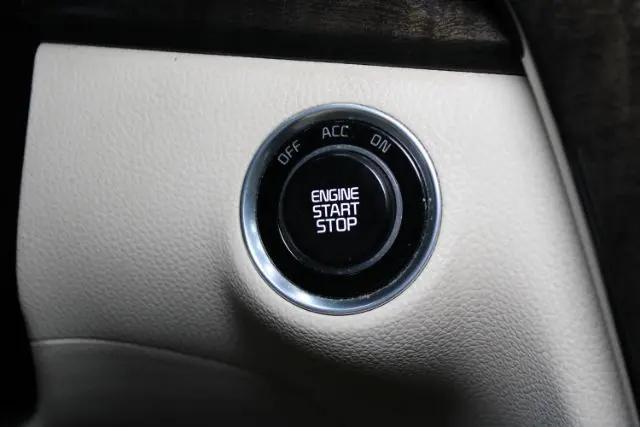 2016 Kia Cadenza Limited