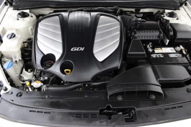 2016 Kia Cadenza Limited