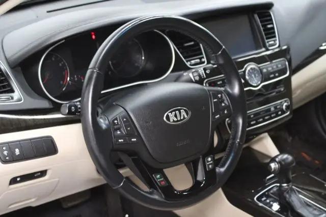 2016 Kia Cadenza Limited