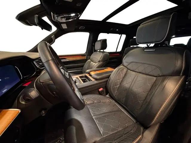 2024 Jeep Grand Wagoneer L Series III 4x4