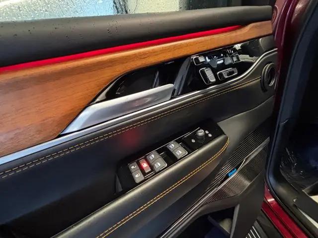 2024 Jeep Grand Wagoneer L Series III 4x4