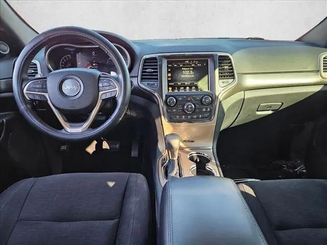 2017 Jeep Grand Cherokee Laredo 4x4
