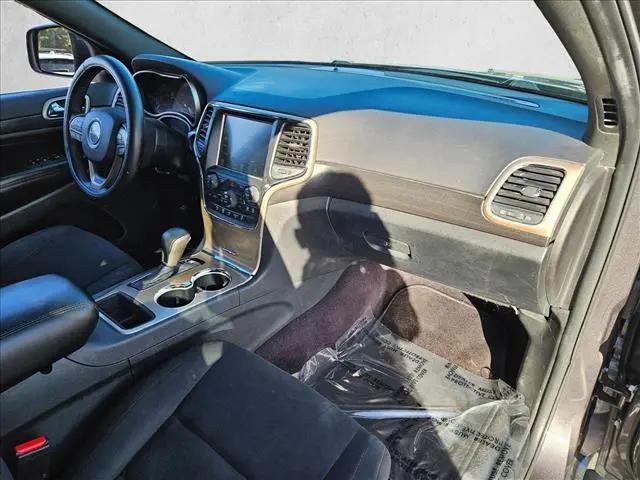 2017 Jeep Grand Cherokee Laredo 4x4