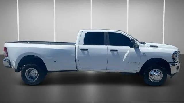 2024 Ram 3500 Big Horn Crew Cab 4x4 8' Box