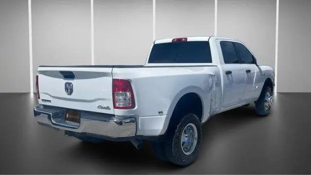 2024 Ram 3500 Big Horn Crew Cab 4x4 8' Box