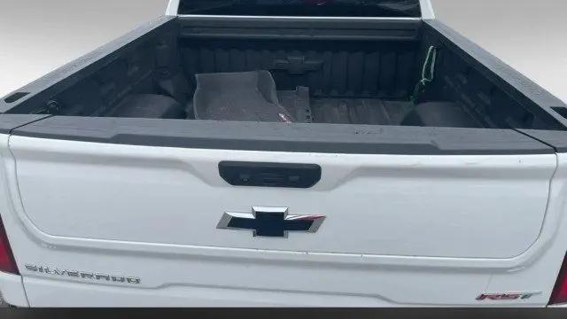 2022 Chevrolet Silverado 1500 4WD Crew Cab Short Bed RST