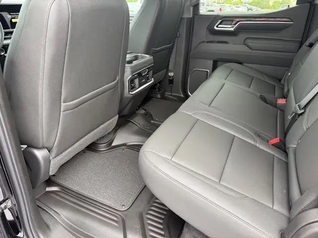 2026 GMC Sierra 1500 Crew Cab, Short Bed, SLT, 4WD
