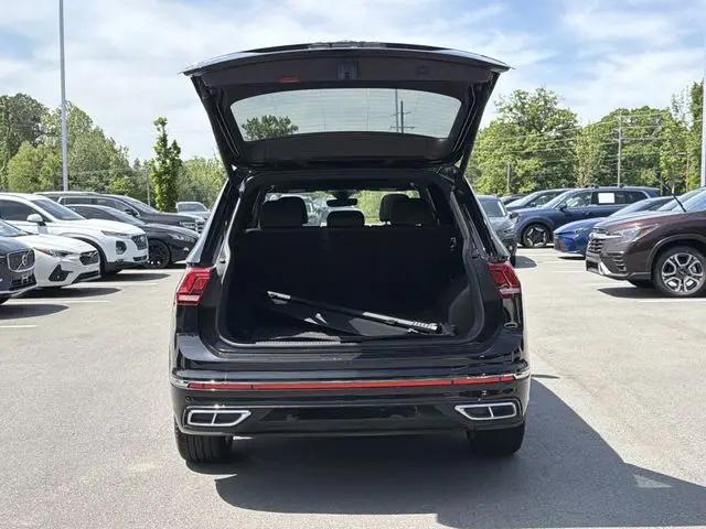 2024 Volkswagen Tiguan 2.0T SEL R-Line
