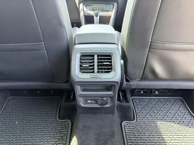 2024 Volkswagen Tiguan 2.0T SEL R-Line