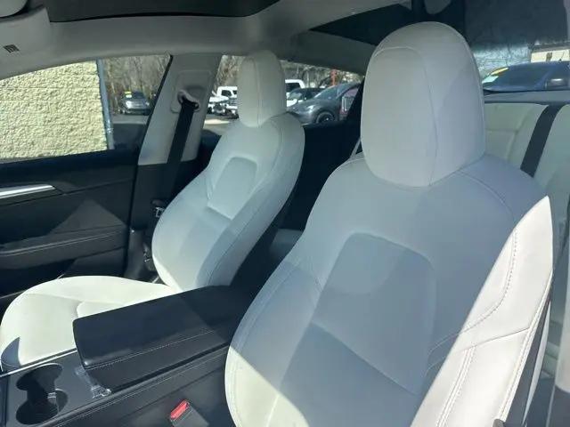 2022 Tesla Model 3 Long Range Dual Motor All-Wheel Drive