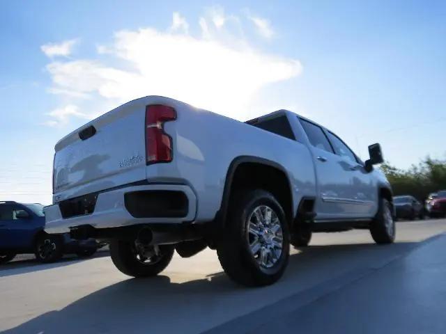 2026 Chevrolet Silverado 2500HD Crew Cab, Standard Bed, High Country, 4WD