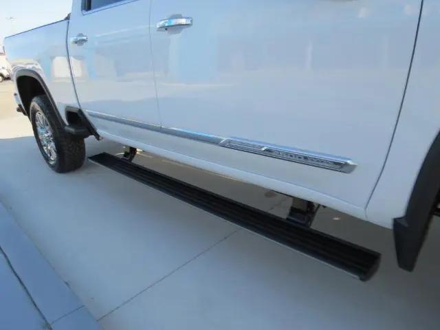 2026 Chevrolet Silverado 2500HD Crew Cab, Standard Bed, High Country, 4WD