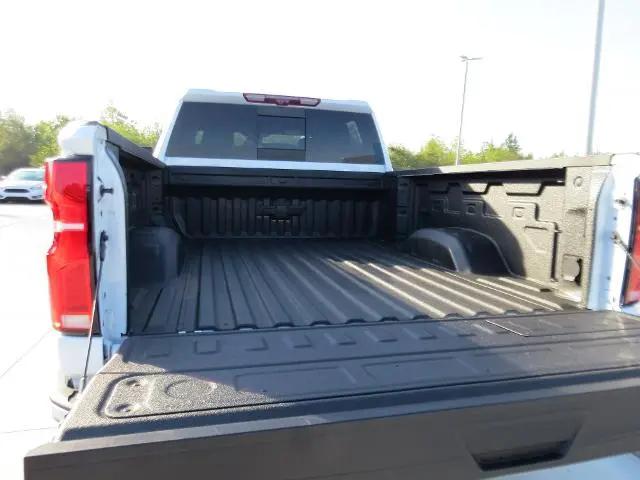 2026 Chevrolet Silverado 2500HD Crew Cab, Standard Bed, High Country, 4WD