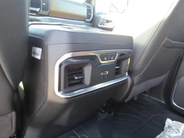 2026 Chevrolet Silverado 2500HD Crew Cab, Standard Bed, High Country, 4WD
