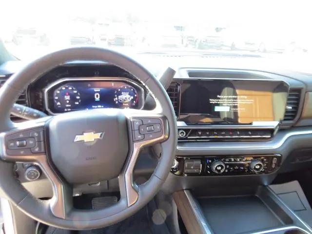 2026 Chevrolet Silverado 2500HD Crew Cab, Standard Bed, High Country, 4WD
