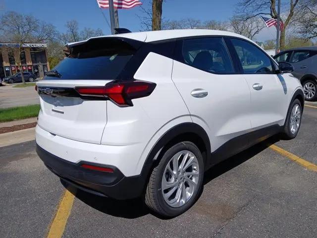 2027 Chevrolet Bolt LT FWD