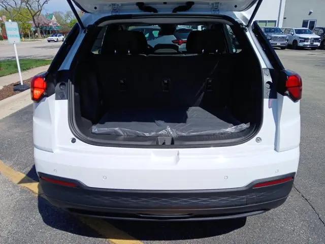 2027 Chevrolet Bolt LT FWD