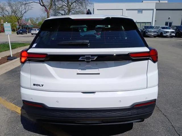 2027 Chevrolet Bolt LT FWD