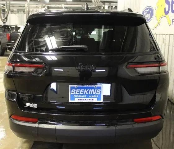 2025 Jeep Grand Cherokee L Altitude 4x4
