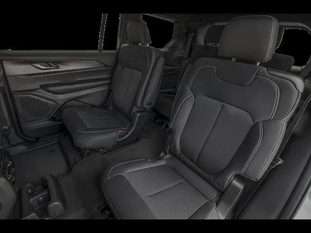 2025 Jeep Grand Cherokee L Altitude 4x4