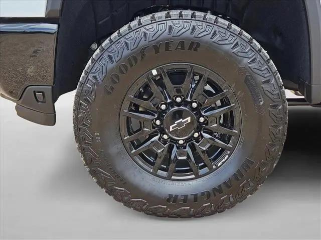 2026 Chevrolet Silverado 2500HD Crew Cab, Standard Bed, XR2, 4WD