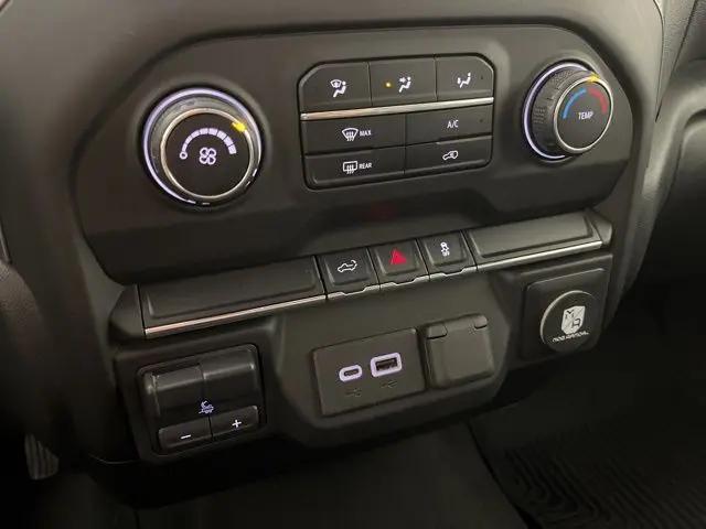 2021 Chevrolet Silverado 2500HD 4WD Double Cab Standard Bed Custom