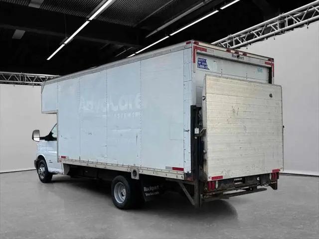 2018 Chevrolet Express Cutaway 4500 Van