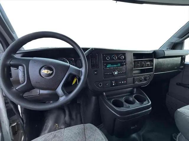 2018 Chevrolet Express Cutaway 4500 Van