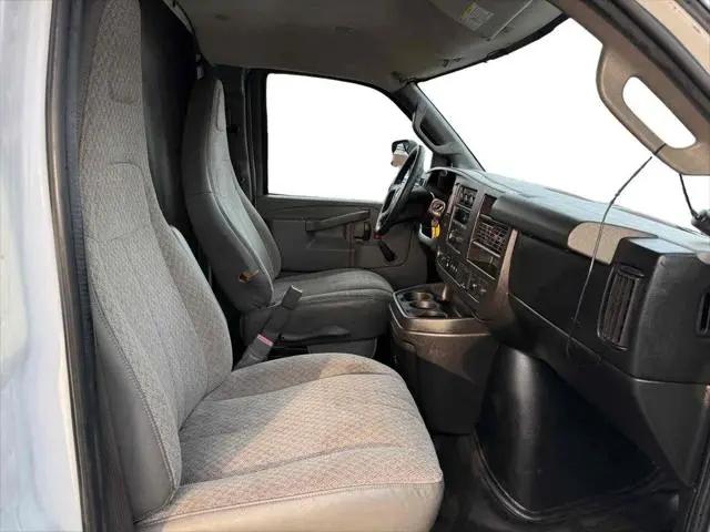 2018 Chevrolet Express Cutaway 4500 Van