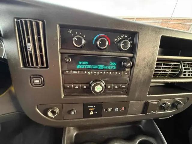 2018 Chevrolet Express Cutaway 4500 Van