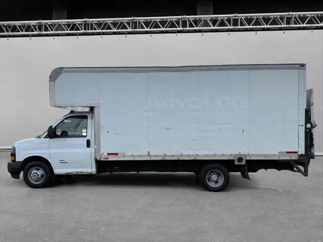 2018 Chevrolet Express Cutaway 4500 Van
