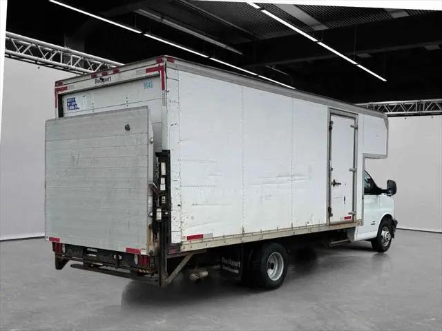2018 Chevrolet Express Cutaway 4500 Van