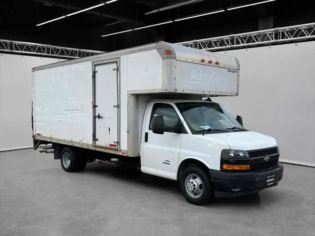 2018 Chevrolet Express Cutaway 4500 Van