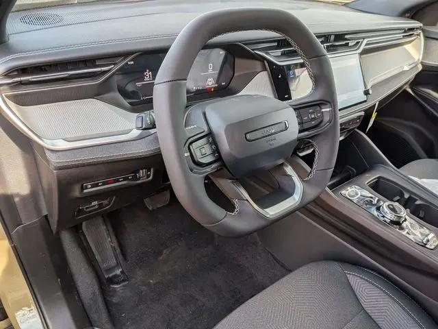 2026 Jeep Cherokee Laredo 4x4