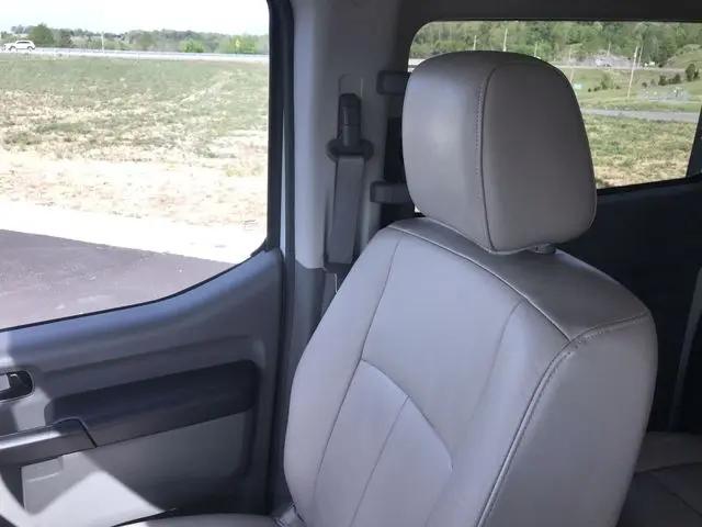 2016 Nissan 3500 SL V8