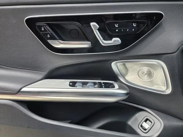 2026 Mercedes-Benz E-CLASS E 300 CLE 300