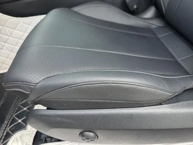 2026 Mercedes-Benz E-CLASS E 300 CLE 300