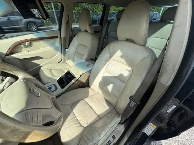 2010 Volvo XC70 3.2