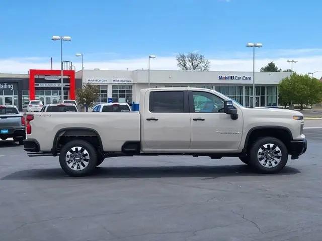 2026 Chevrolet Silverado 2500HD Crew Cab, Long Bed, Custom, 4WD