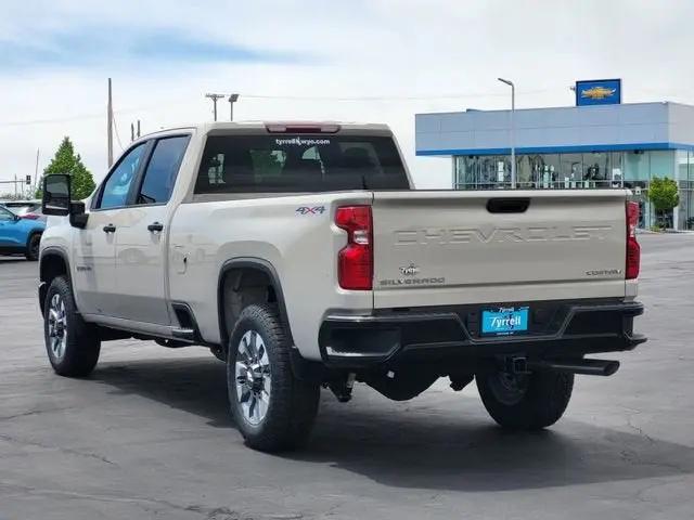 2026 Chevrolet Silverado 2500HD Crew Cab, Long Bed, Custom, 4WD